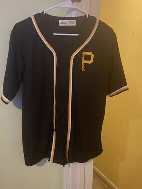 MLB Genuine Merchandise Youth XXL Pittsburgh Pirates Jersey